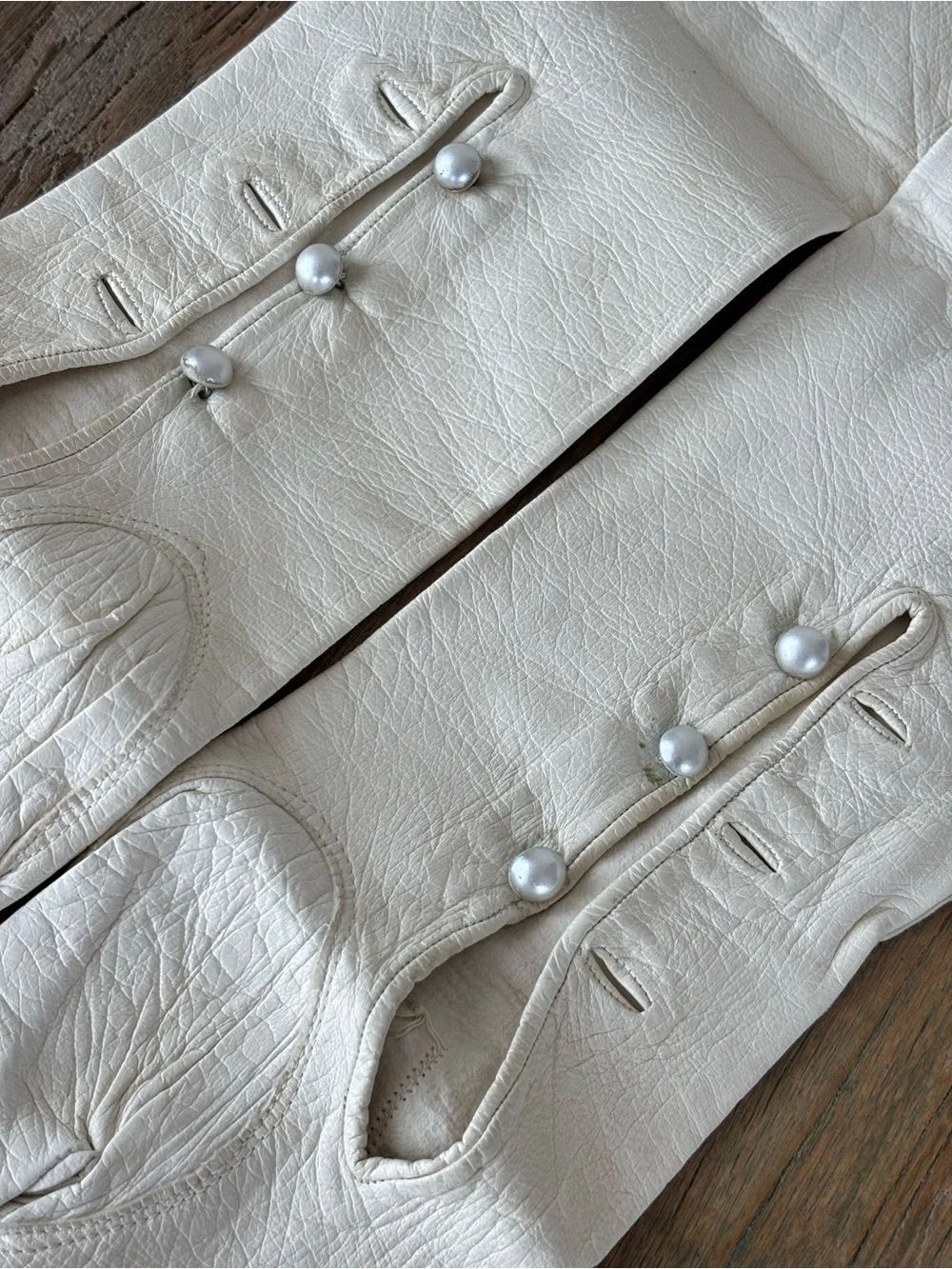 Vintage Long Cream Kid Leather Opera Gloves with Pearl Button Detail Size 6 3/4
